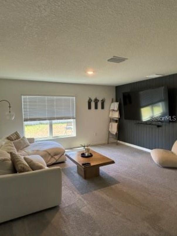 ZEPHYR LAKES SUB - Residential Lease