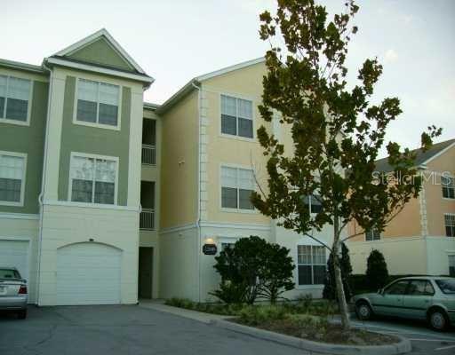 A 3rd floor one bedroom beautiful CONDO- in Discovery Palms across from pool and volleyball. Community is gated. Close to Premium Outlets. BASIC CABLE AND INTERNET are included in rent!! AWESOME AMENITIES.