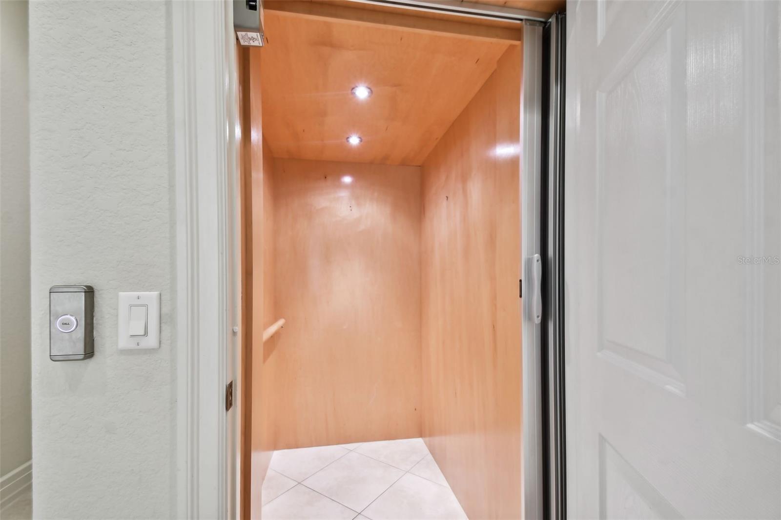 EASTLEIGH - Residential