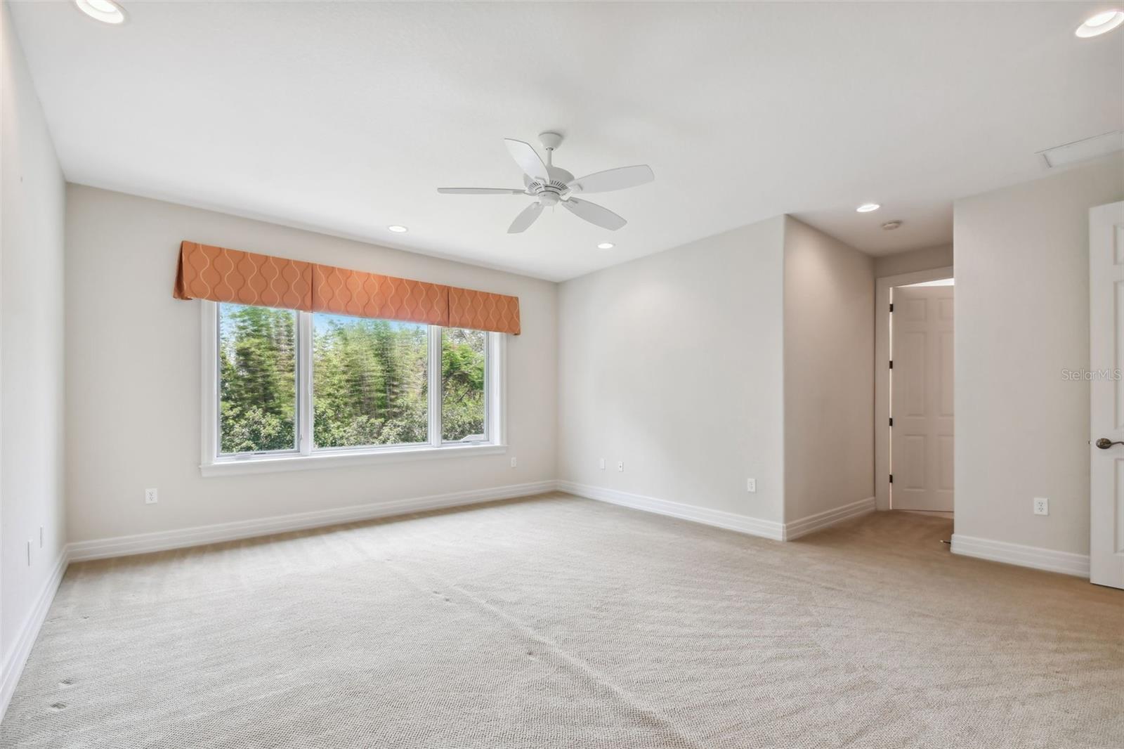 EASTLEIGH - Residential