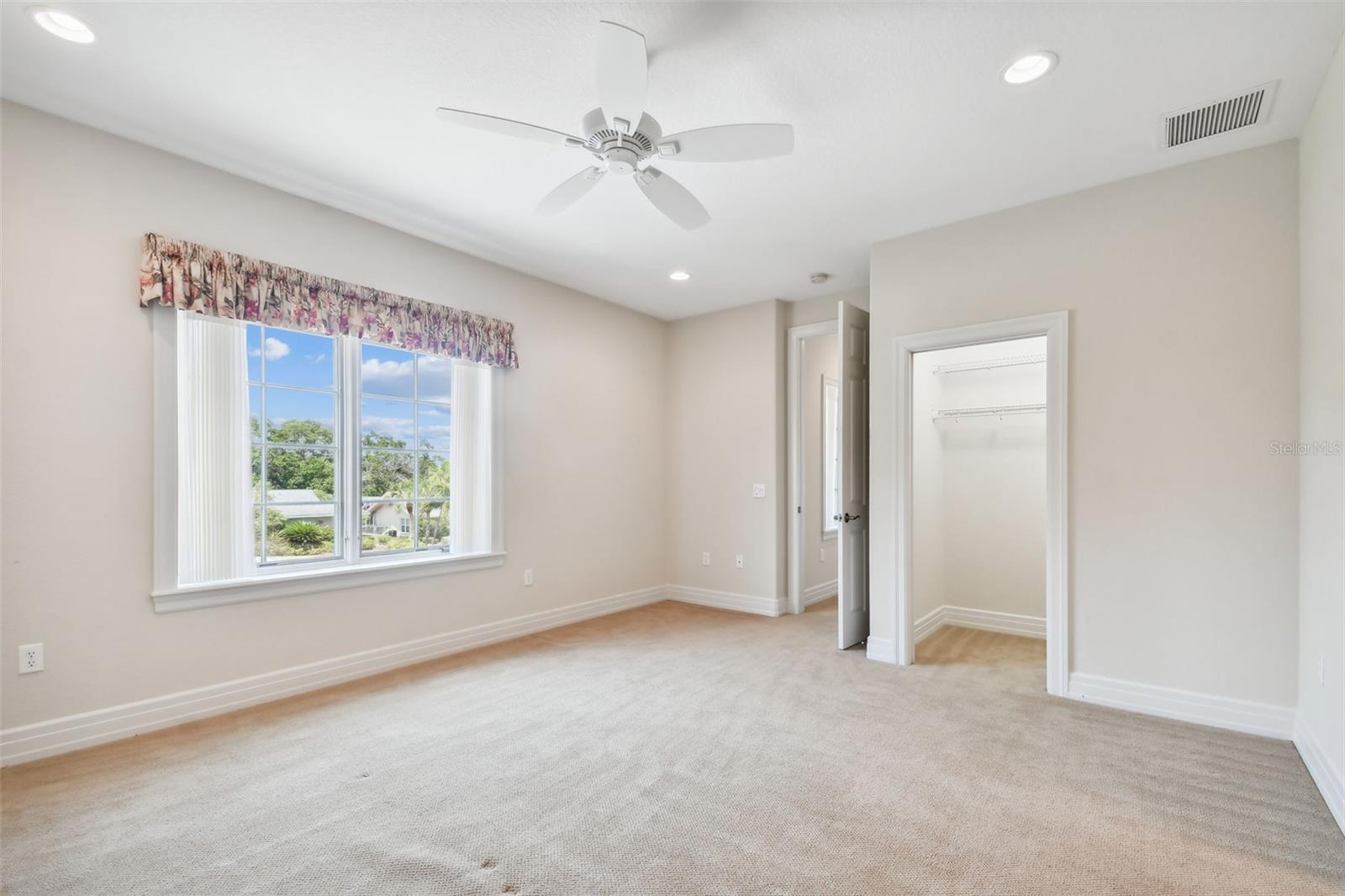 EASTLEIGH - Residential