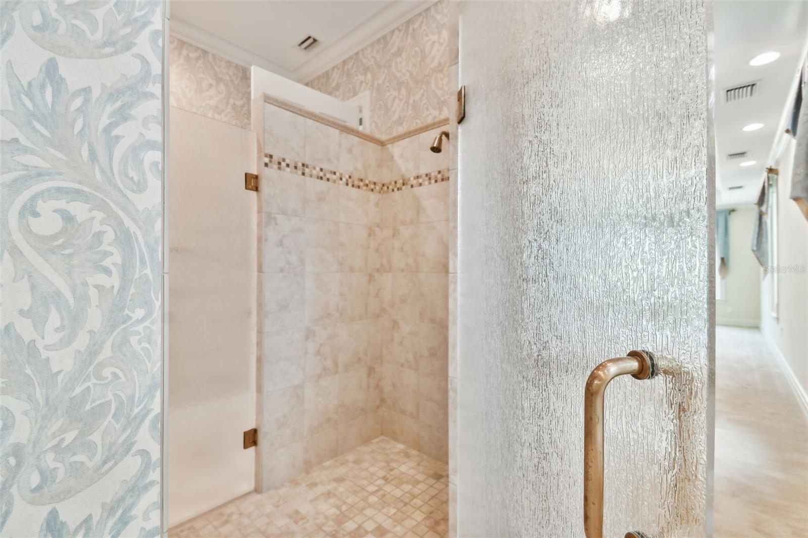 EASTLEIGH - Residential