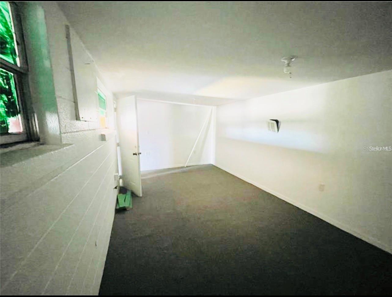 VILLA PARK - Commercial Sale