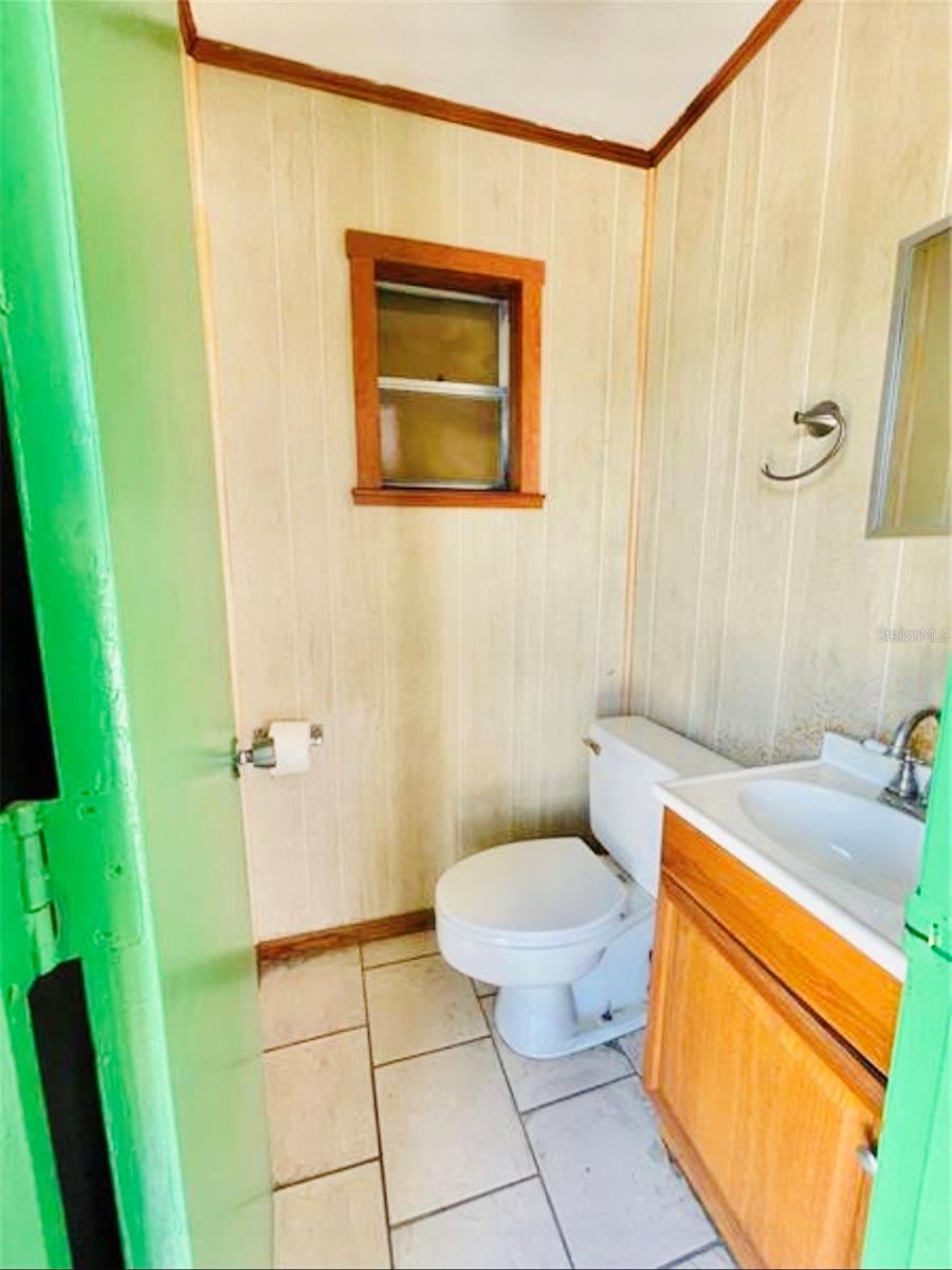 VILLA PARK - Commercial Sale