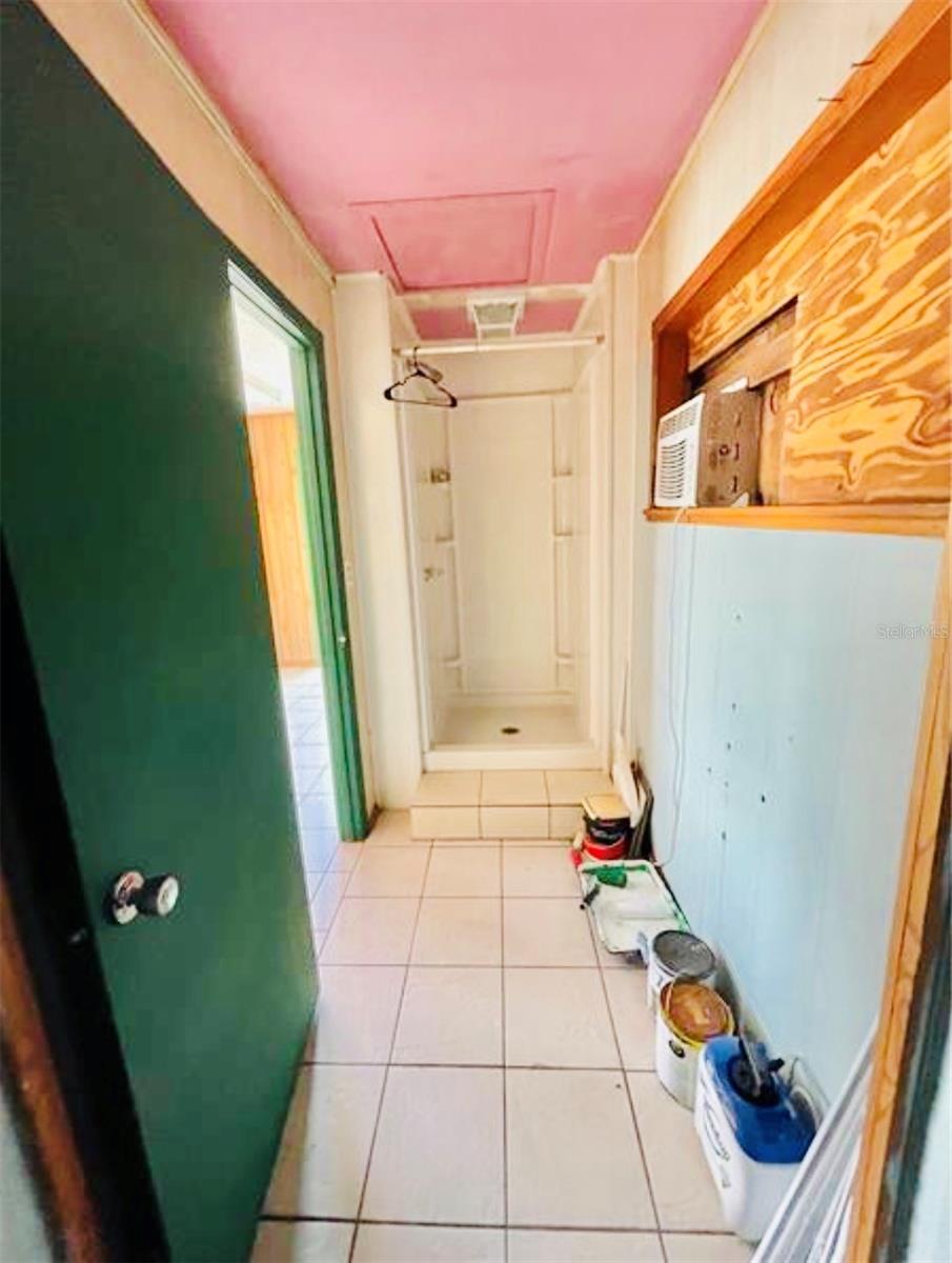 VILLA PARK - Commercial Sale