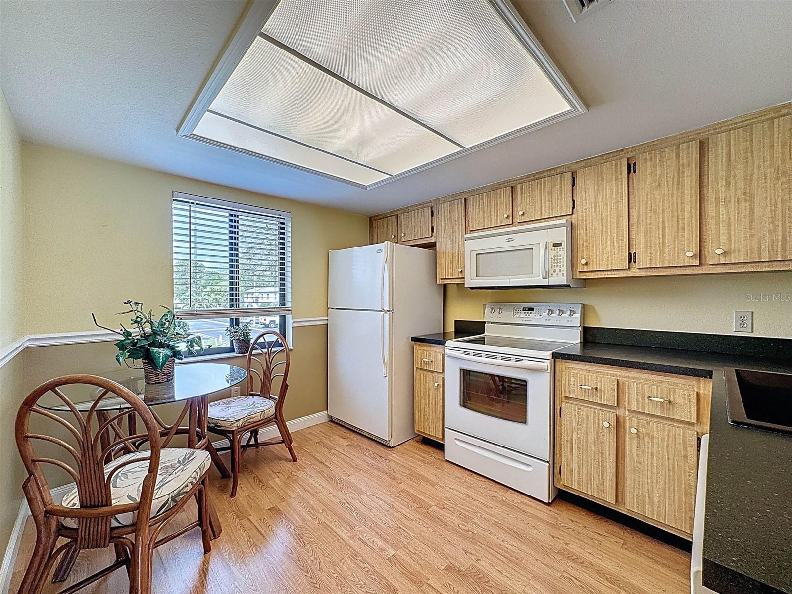 110 W CYPRESS COURT