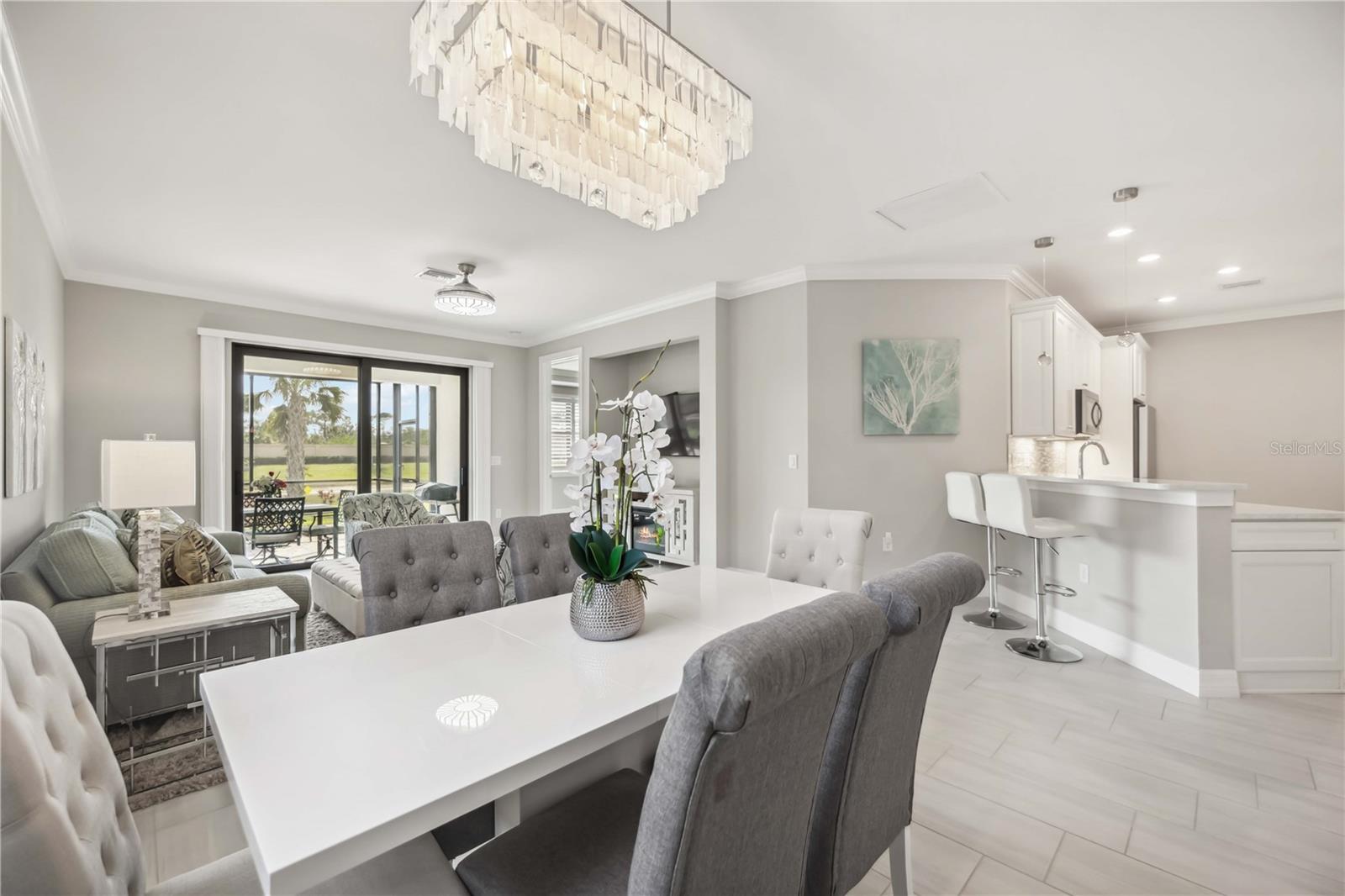 ISLANDWALK/THE WEST VLGS PH 6 - Residential