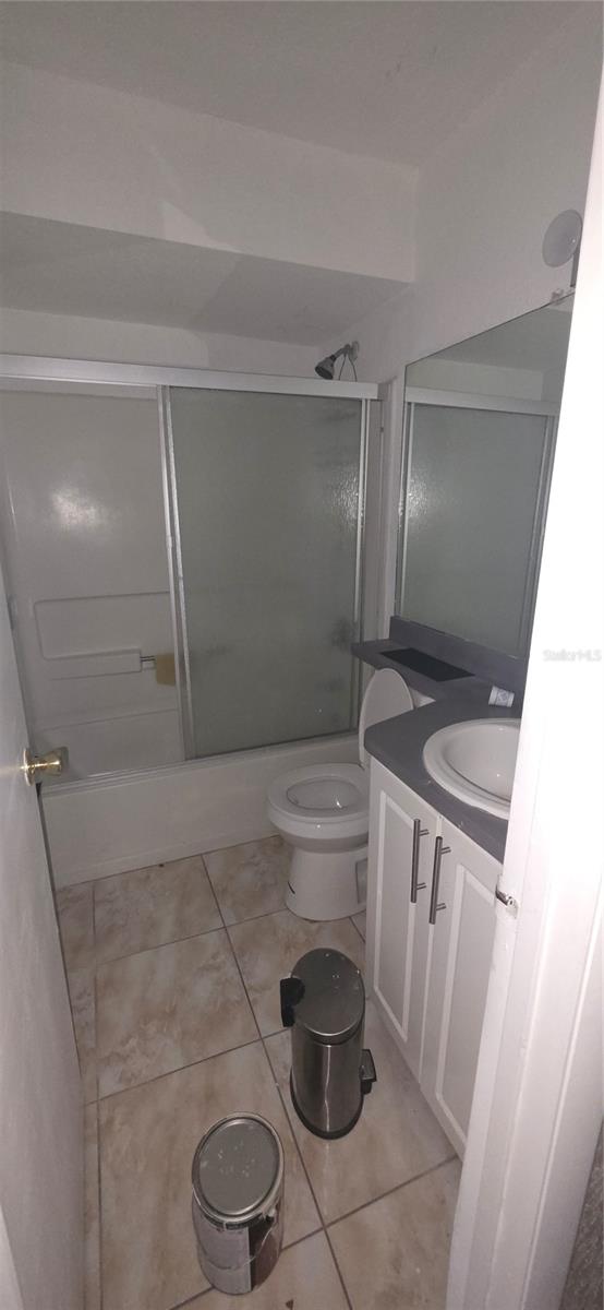 PLAZA DE LAS FUENTES CONDO - Residential