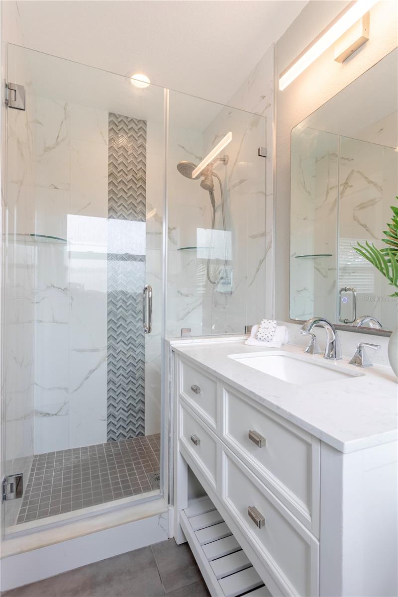 DOVER SHORES SIXTH ADD - Residential