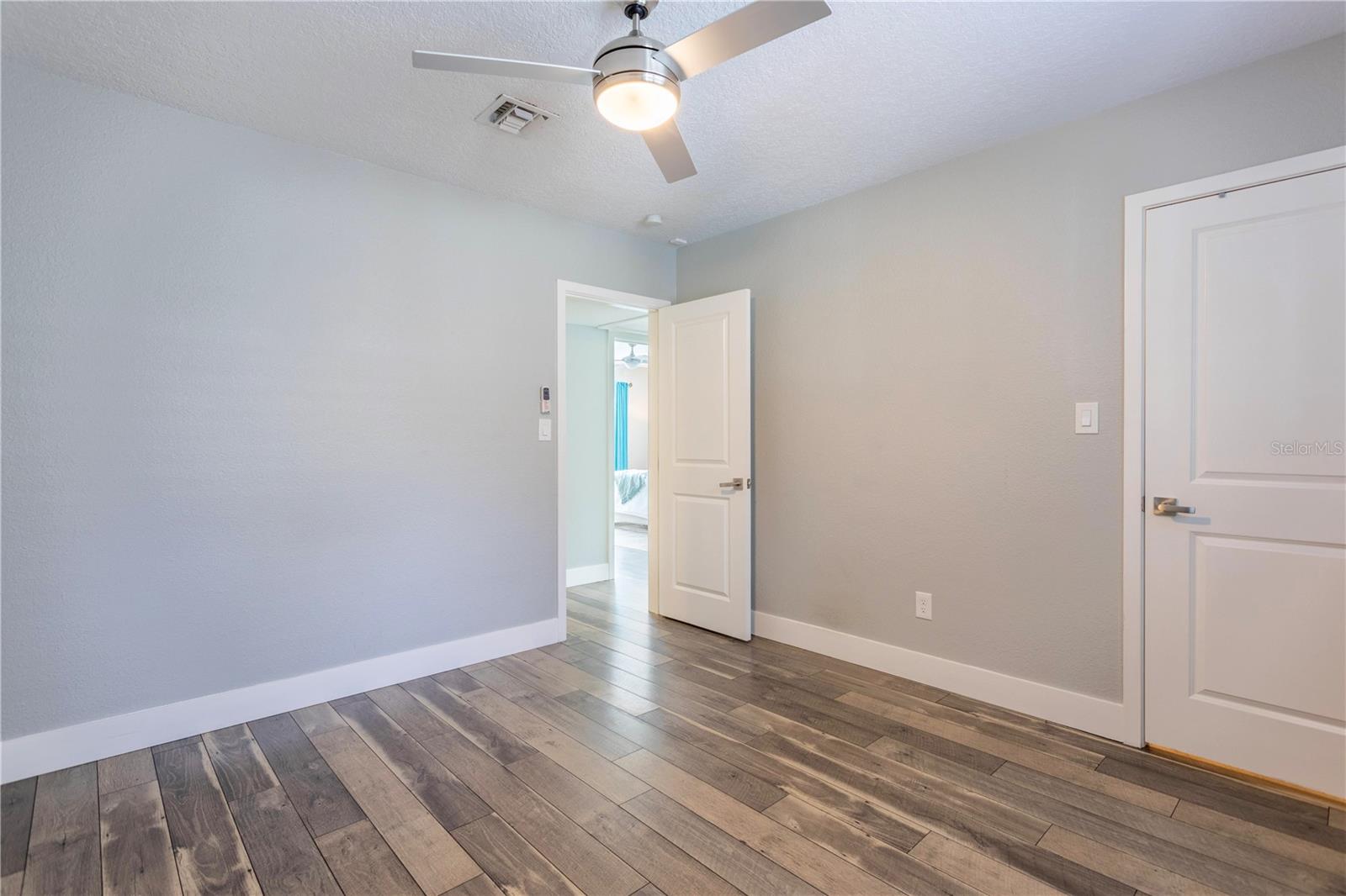 DOVER SHORES SIXTH ADD - Residential