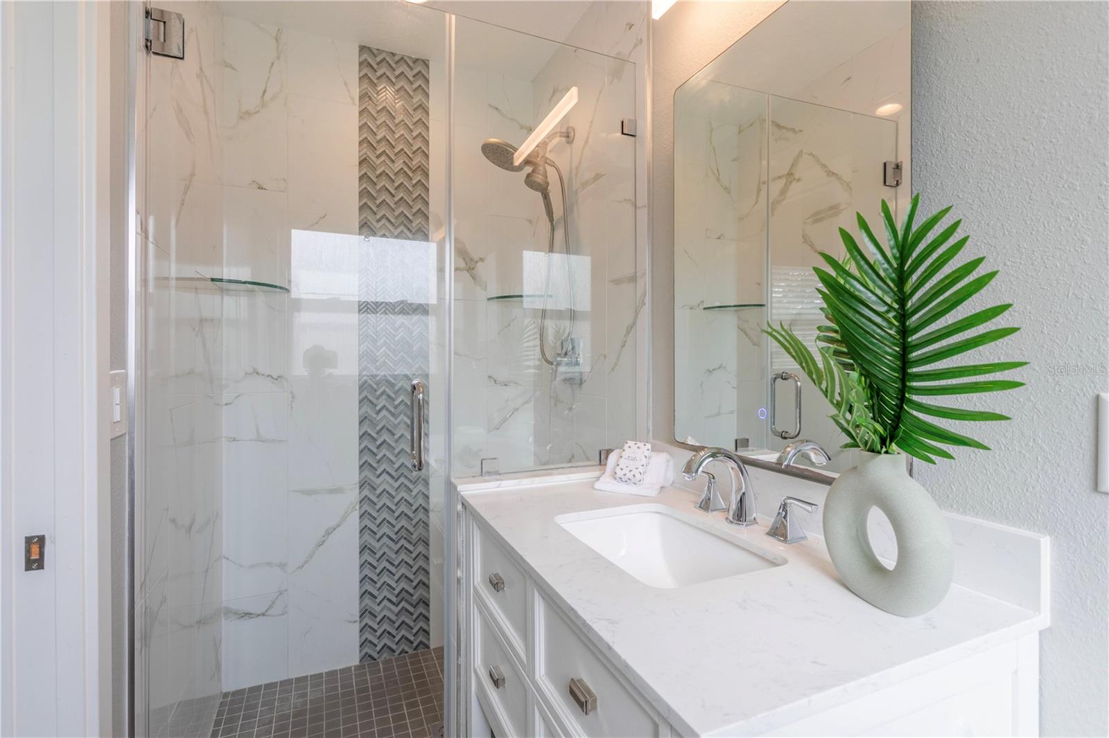 DOVER SHORES SIXTH ADD - Residential