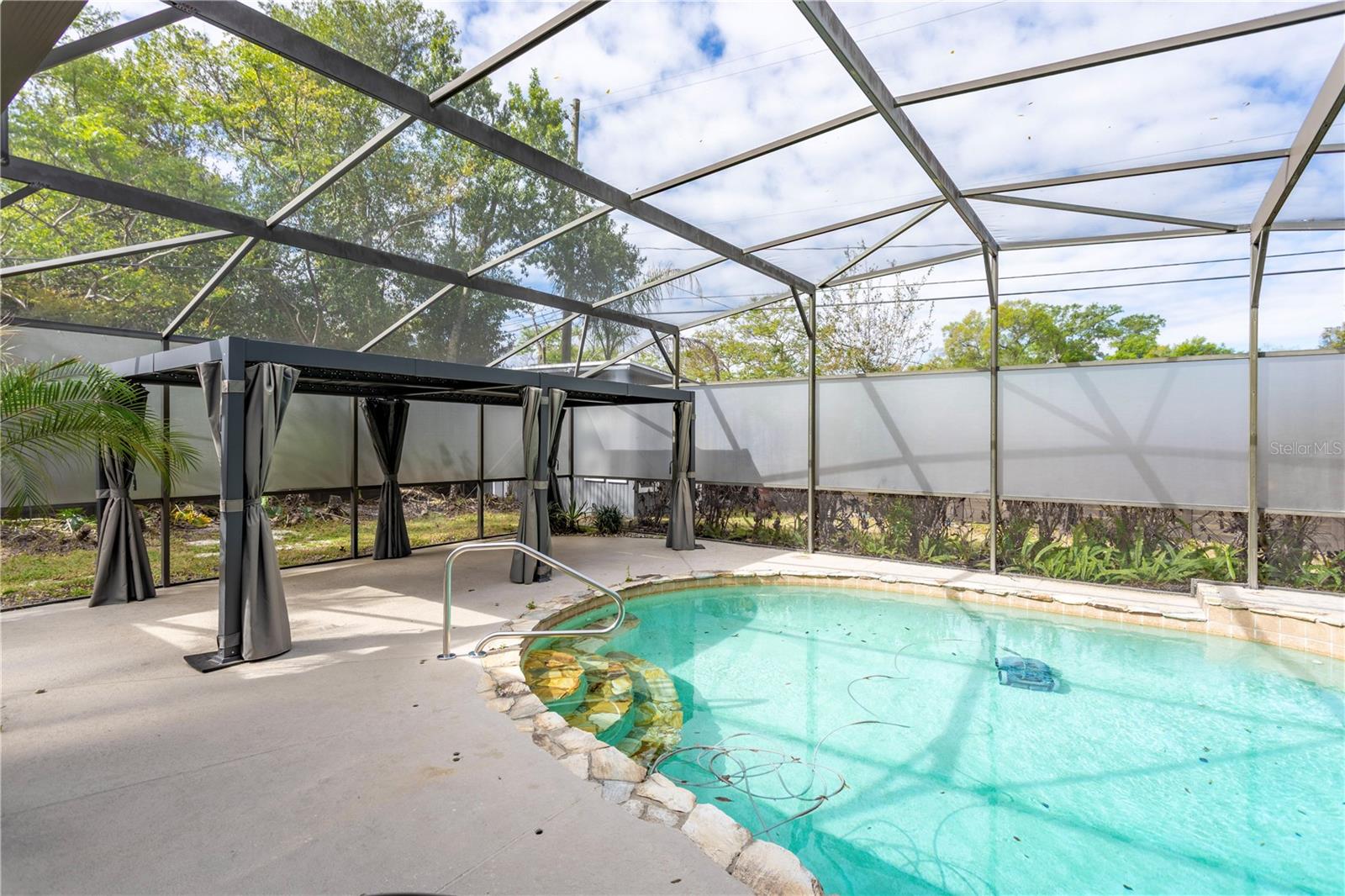 DOVER SHORES SIXTH ADD - Residential