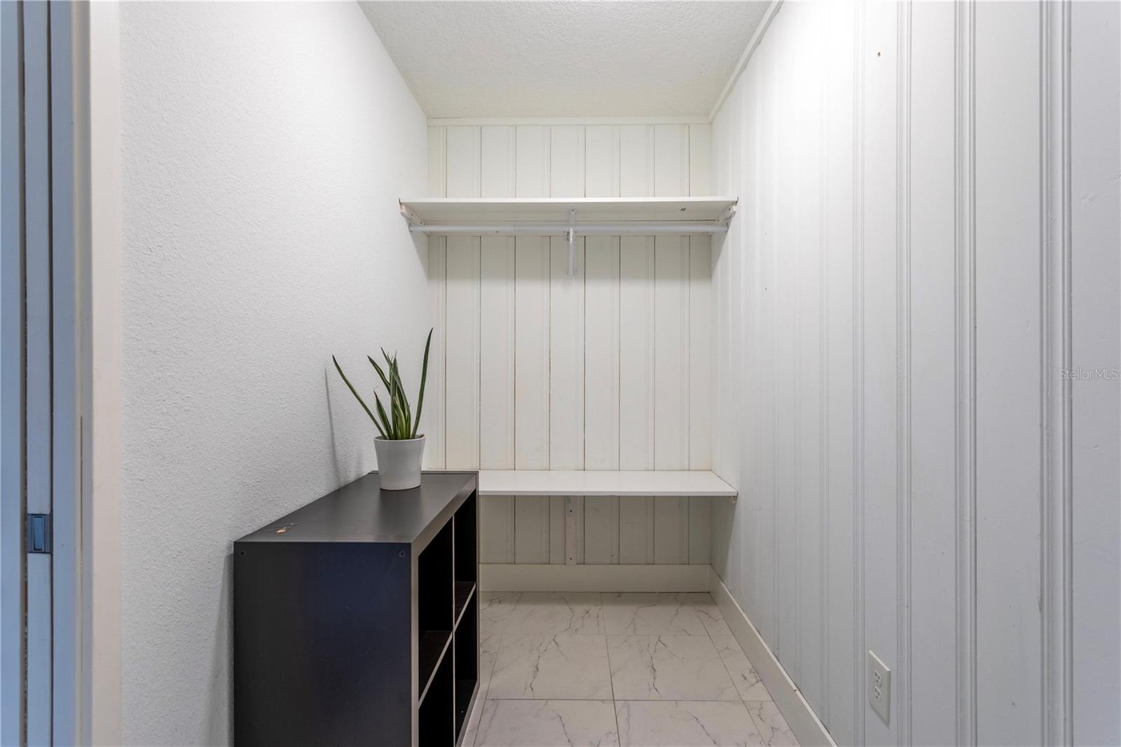 DOVER SHORES SIXTH ADD - Residential