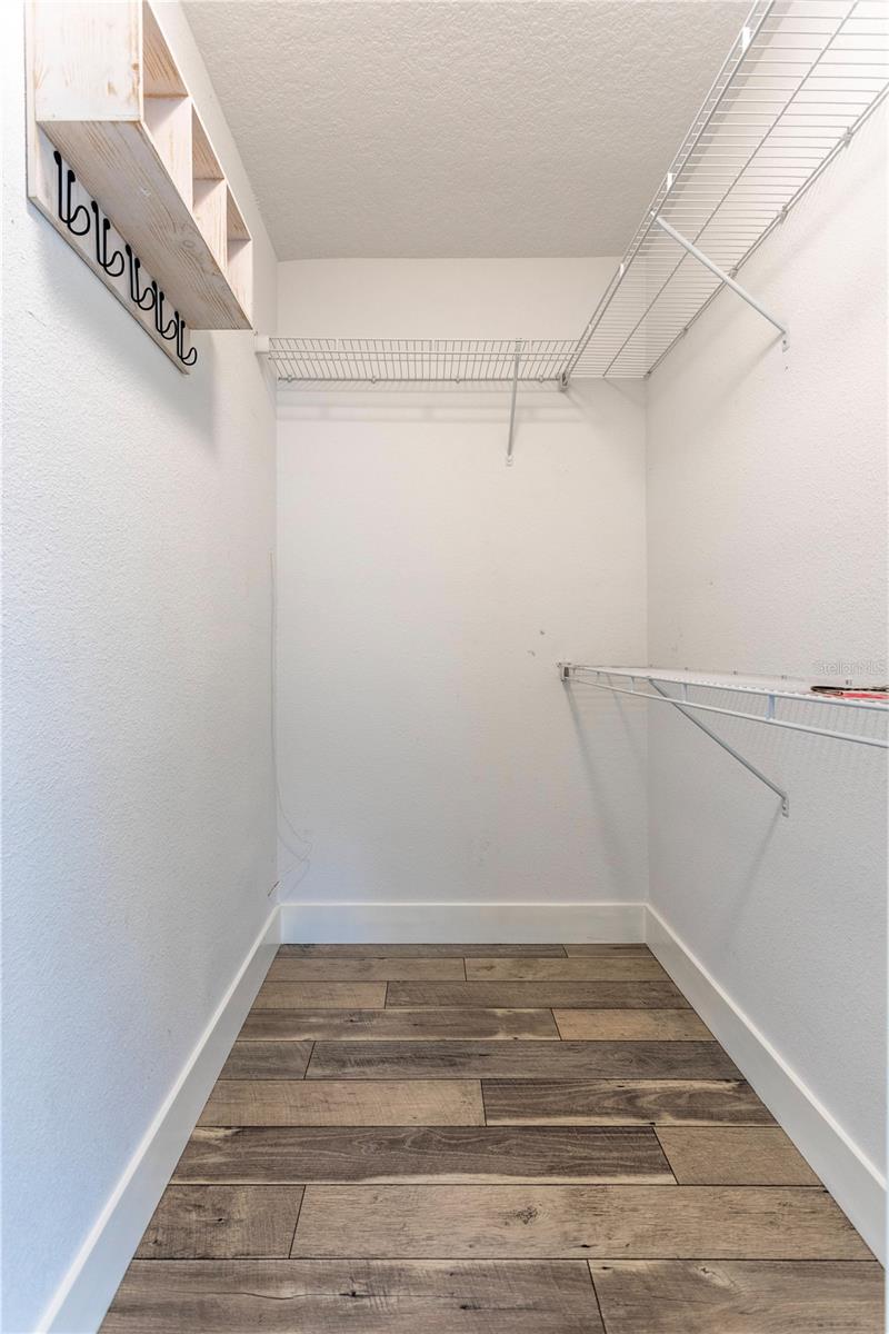 DOVER SHORES SIXTH ADD - Residential