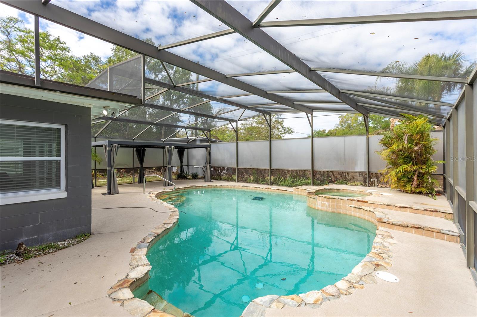 DOVER SHORES SIXTH ADD - Residential