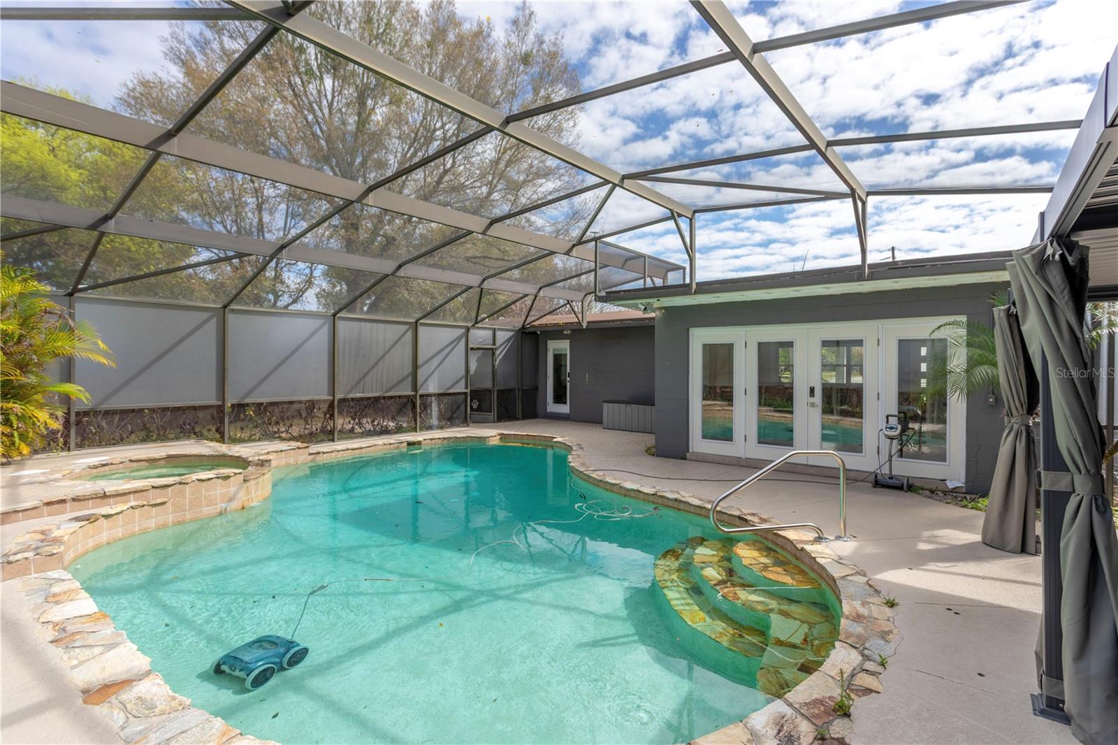 DOVER SHORES SIXTH ADD - Residential