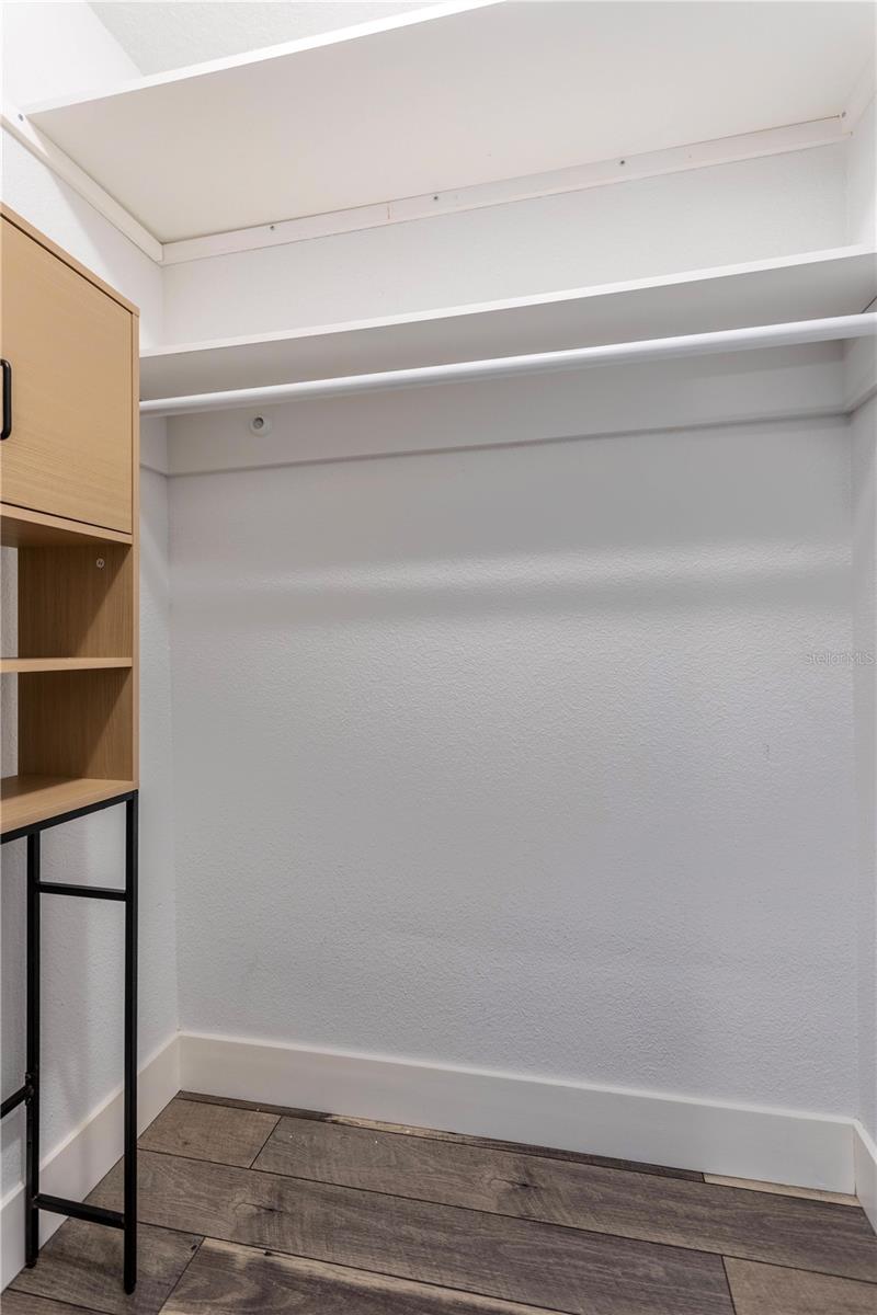 DOVER SHORES SIXTH ADD - Residential