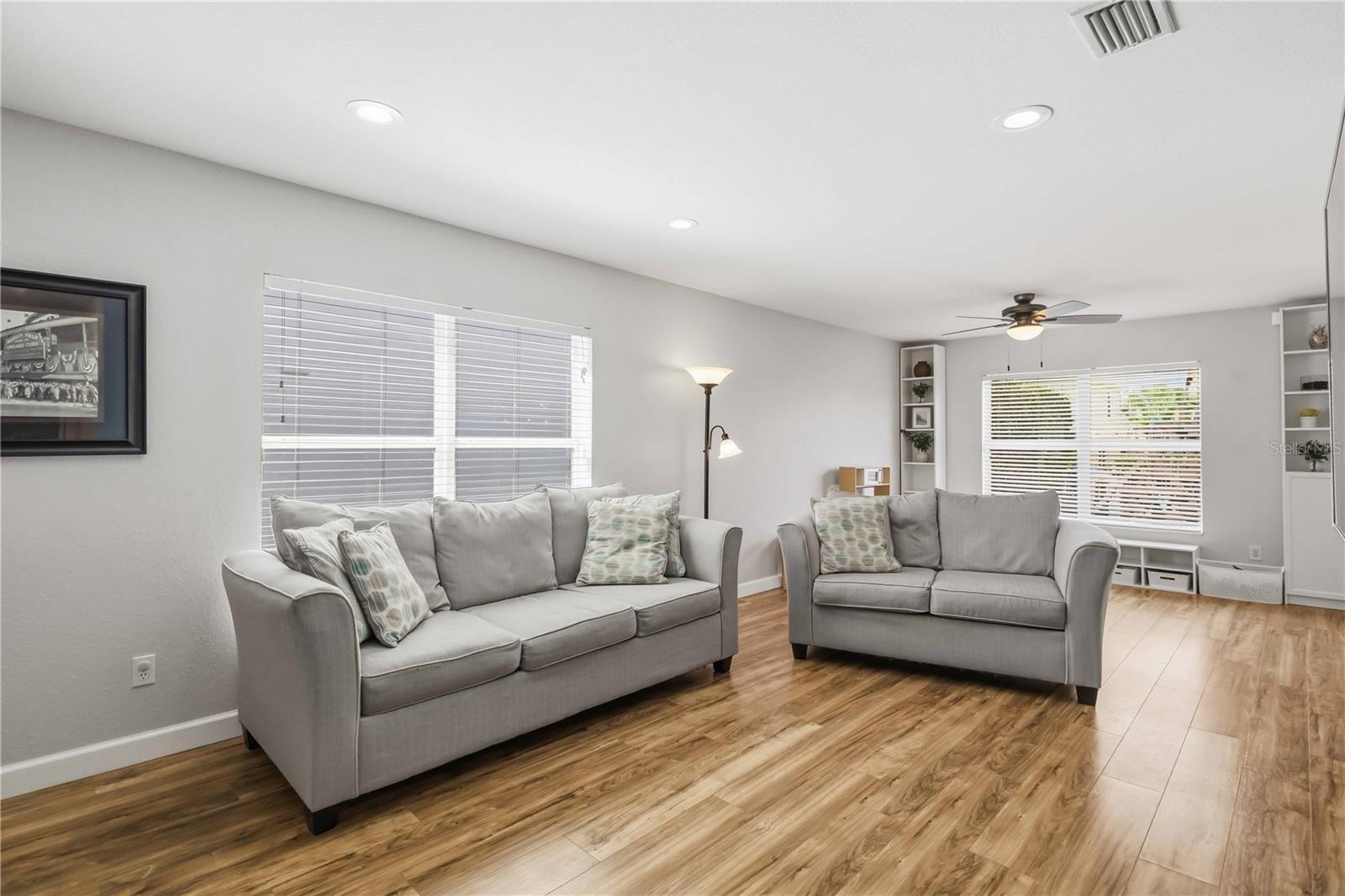 LIGHTHOUSE COVE AT HERITAGE HARBOUR UN 2 - Residential