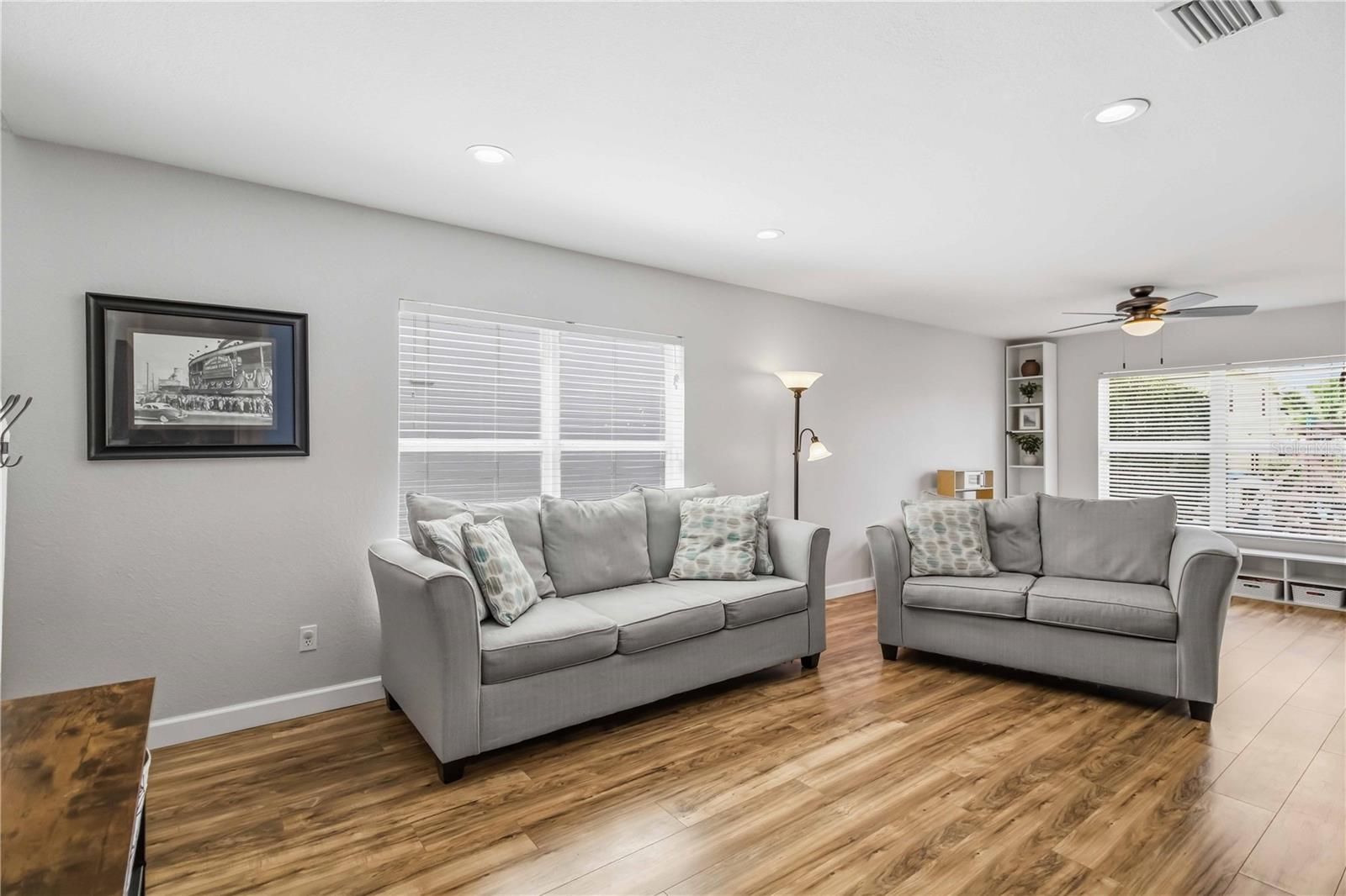 LIGHTHOUSE COVE AT HERITAGE HARBOUR UN 2 - Residential