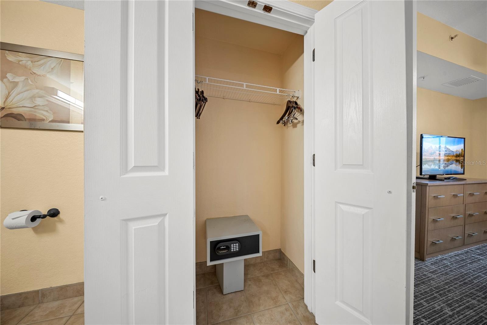 FLORIDAYS ORLANDO RESIDENCE - Residential