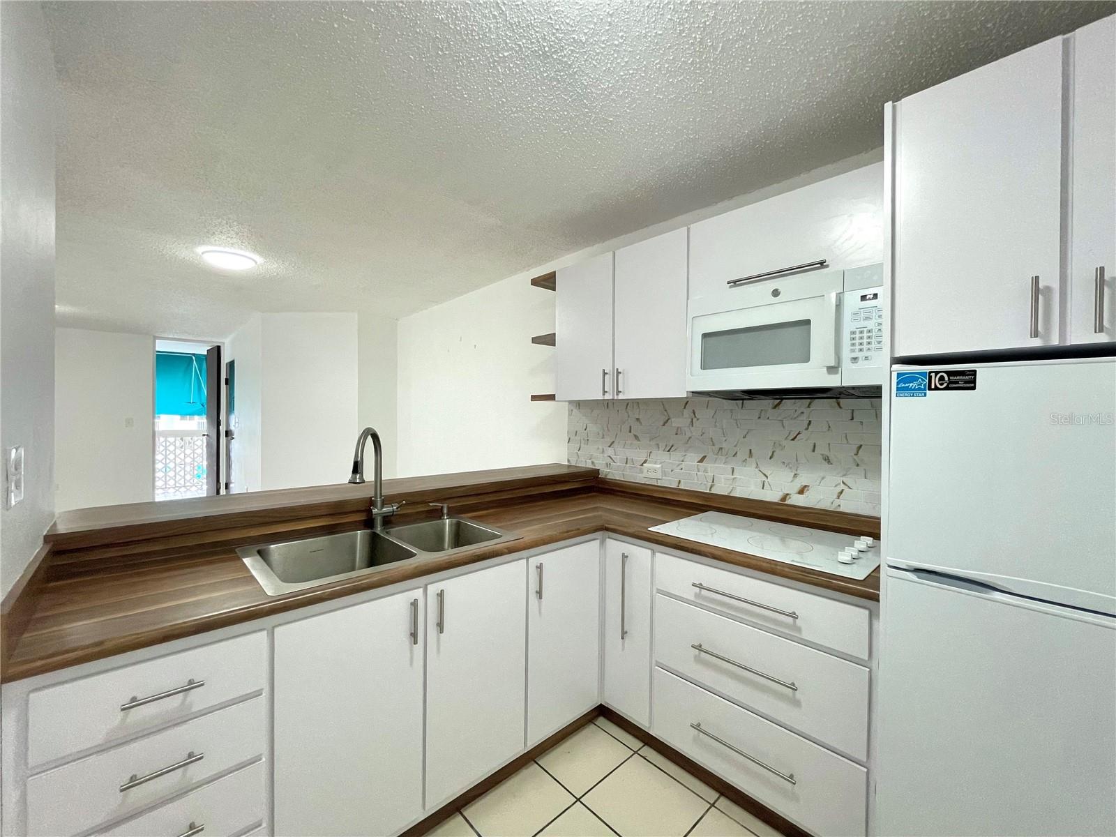 ISLA VERDE - Residential Lease