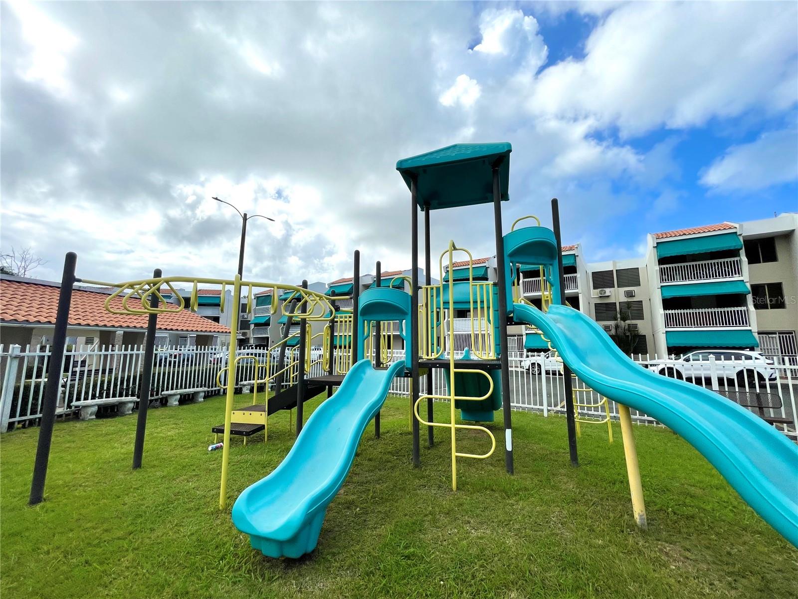 ISLA VERDE - Residential Lease