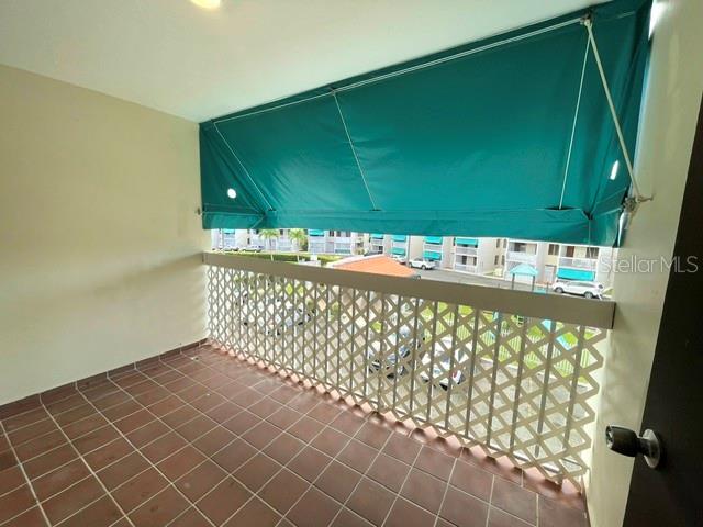 ISLA VERDE - Residential Lease