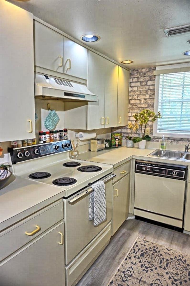 PARADISE LAKES PH 03E - Residential