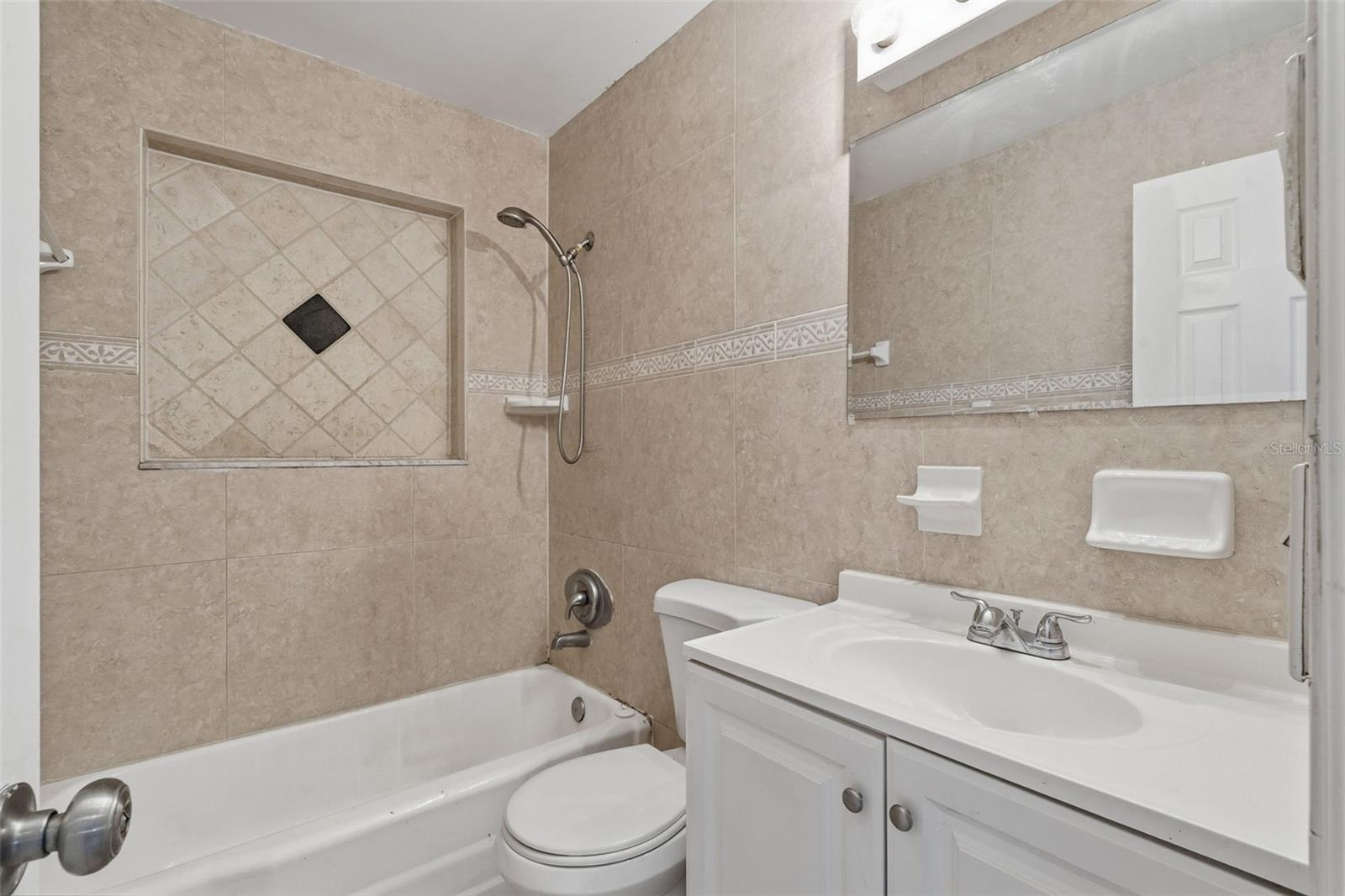 FAIRGATE 53-19 B - Residential