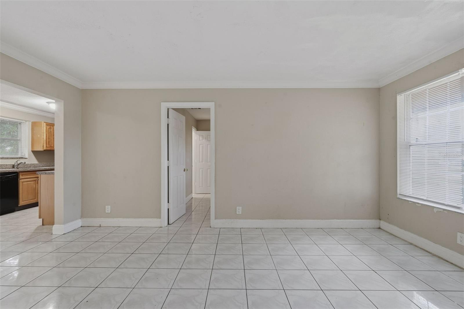 FAIRGATE 53-19 B - Residential