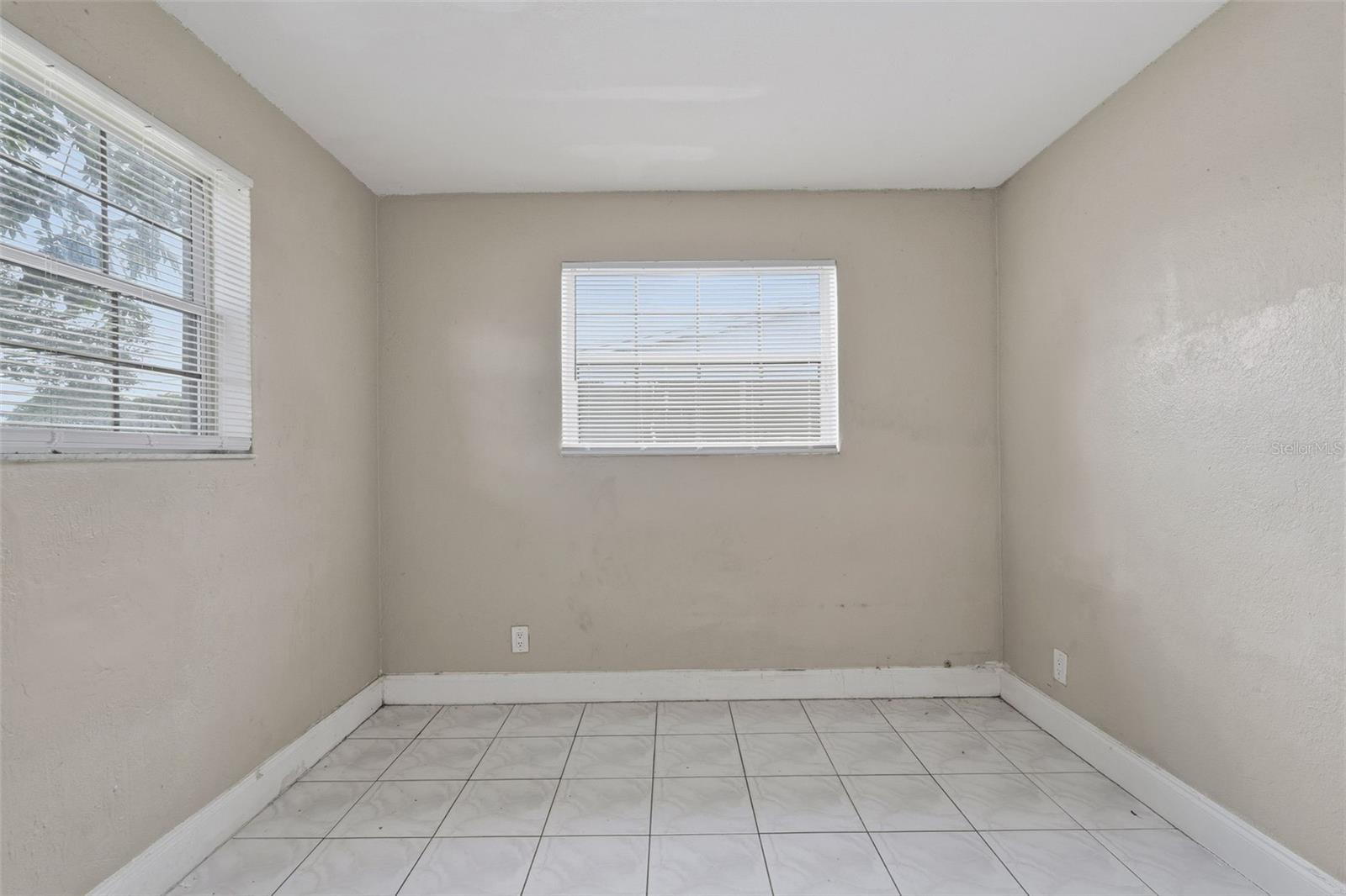 FAIRGATE 53-19 B - Residential