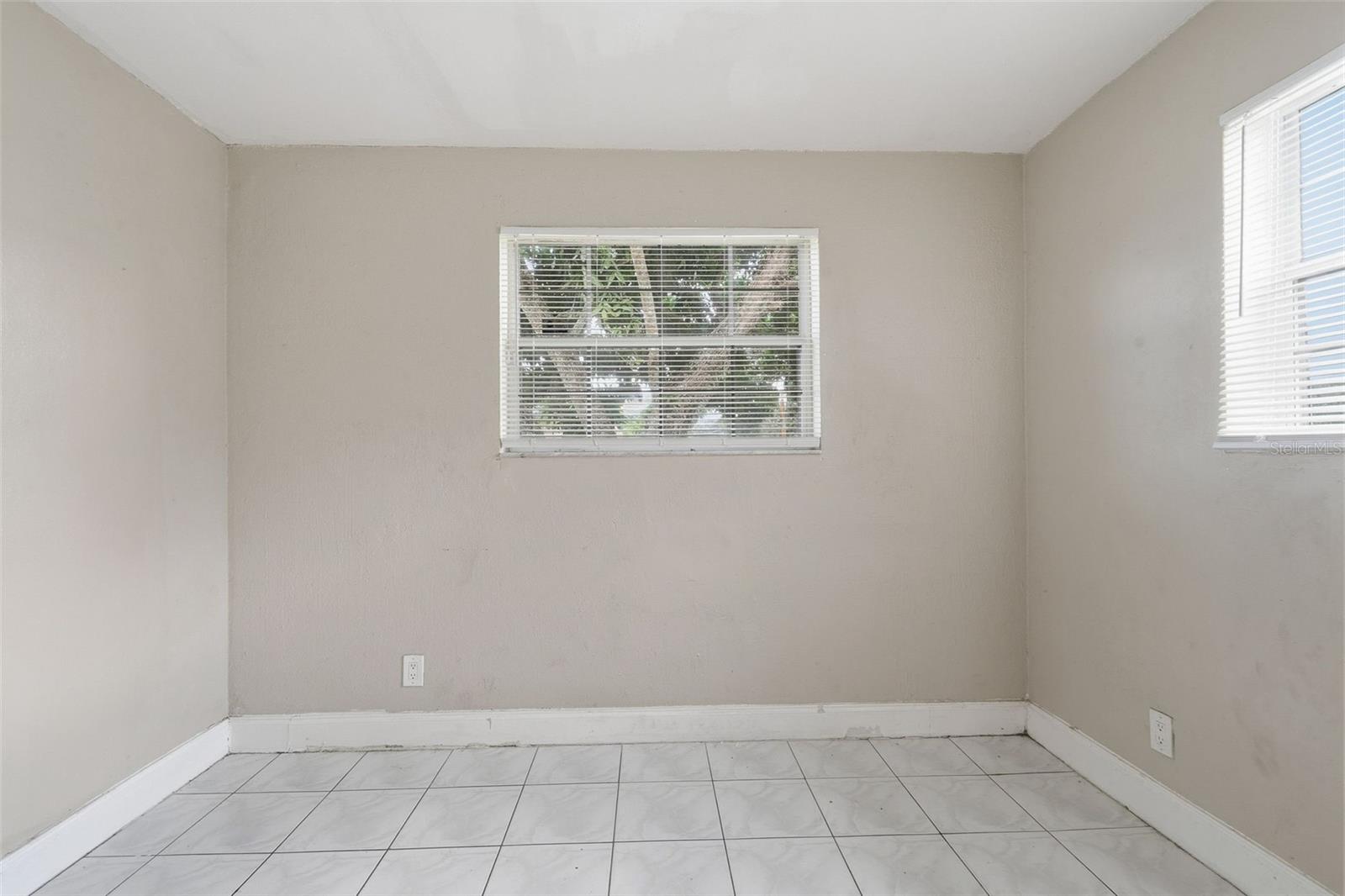 FAIRGATE 53-19 B - Residential