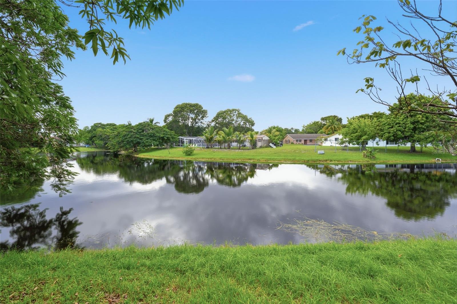 FAIRGATE 53-19 B - Residential