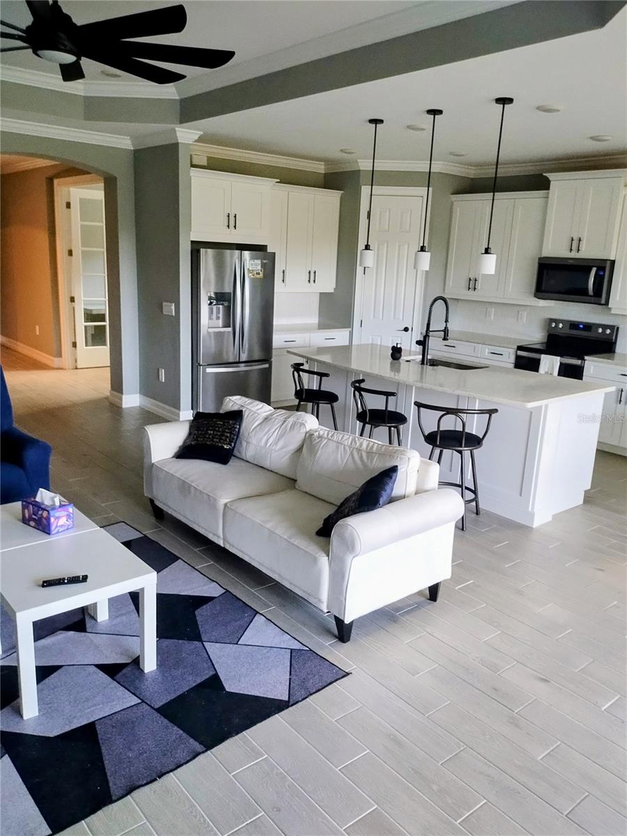 649 MARAVIYA BOULEVARD