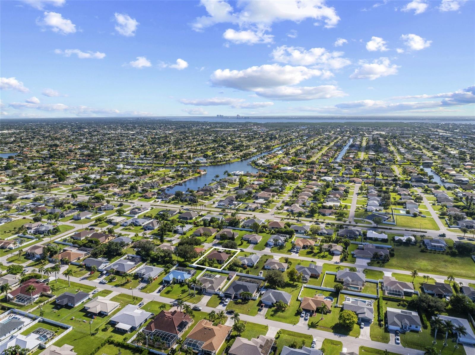 CAPE CORAL - Residential