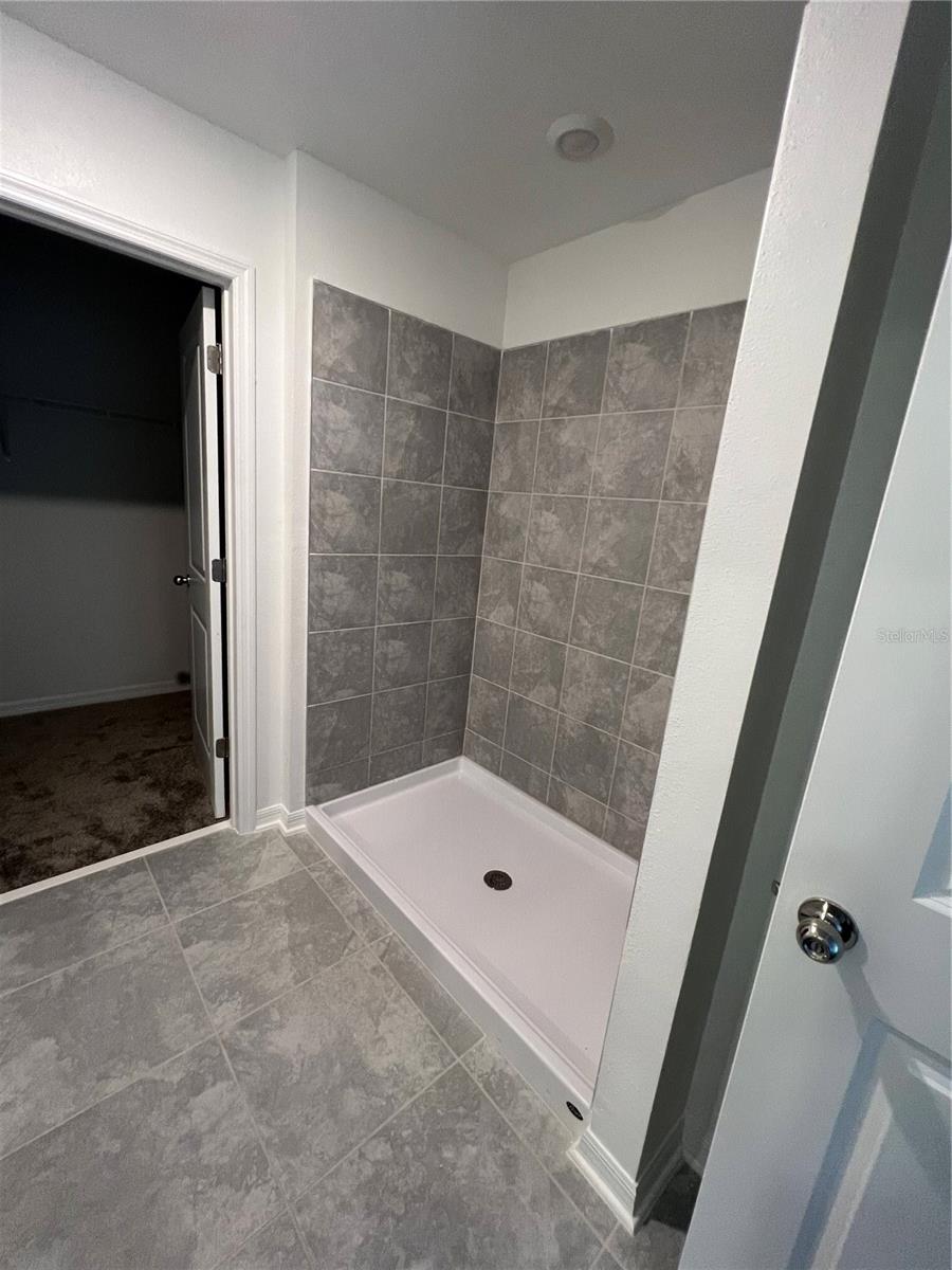 PEACE CRK RESERVE - Residential Lease