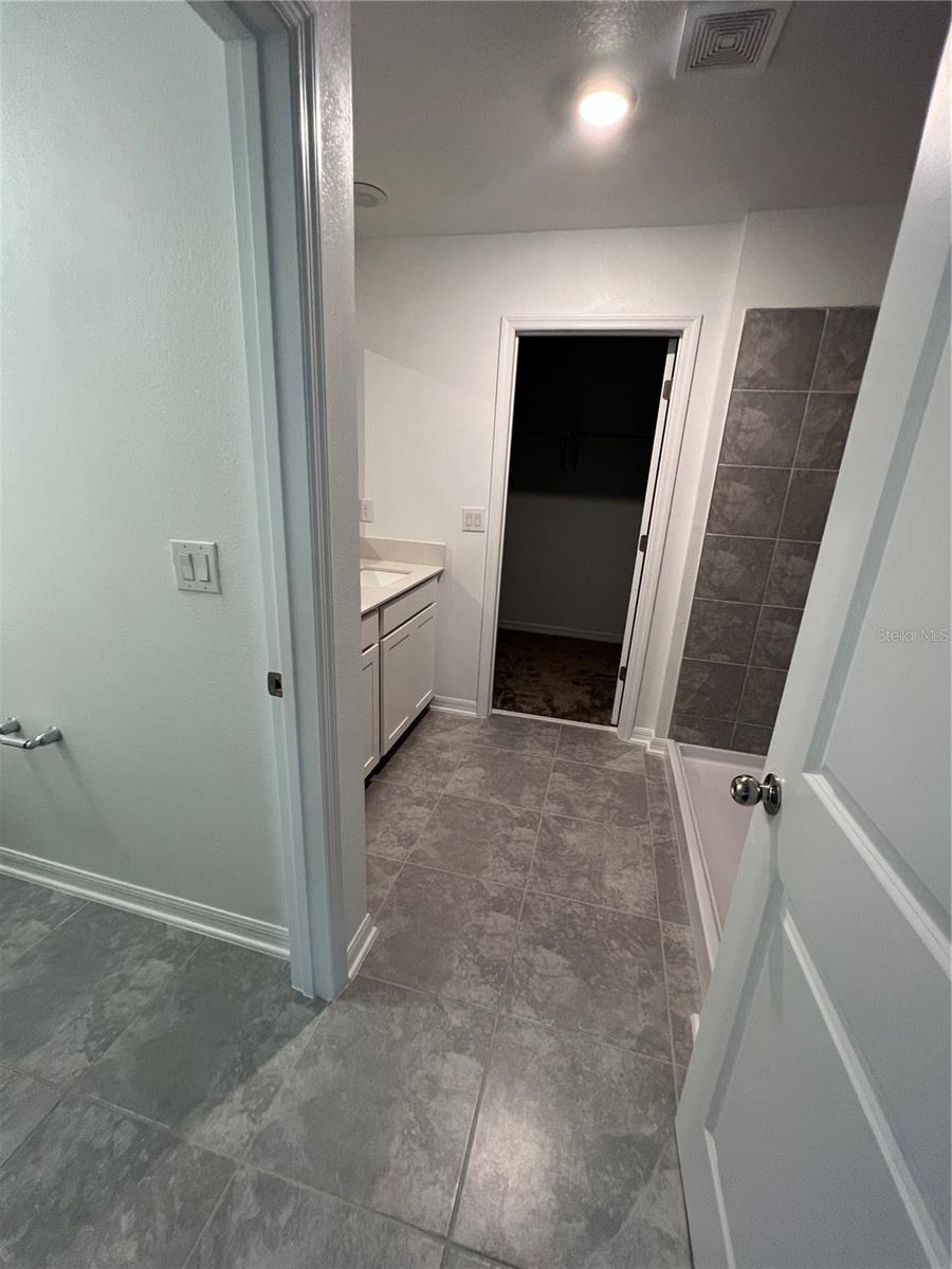 PEACE CRK RESERVE - Residential Lease