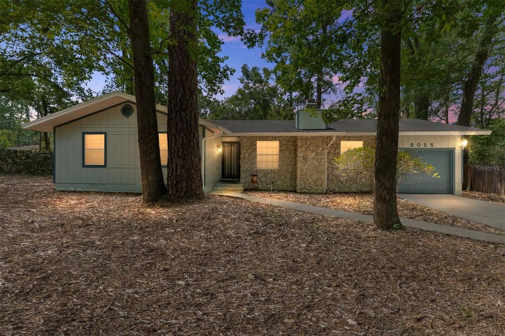 Photo of 3025 W University Avenue, Gainesville, FL 32607 (MLS # GC540337)