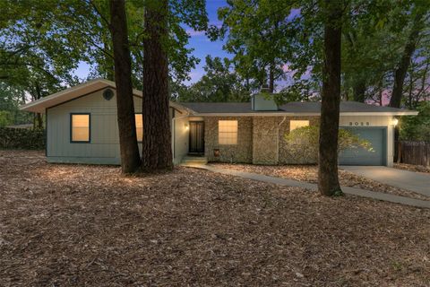 Photo of 3025 W University Avenue, Gainesville, FL 32607 (MLS # GC540337)