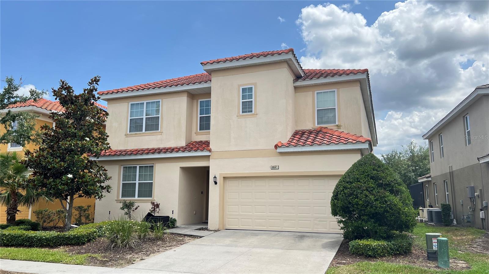 6041 BROAD OAK DRIVE