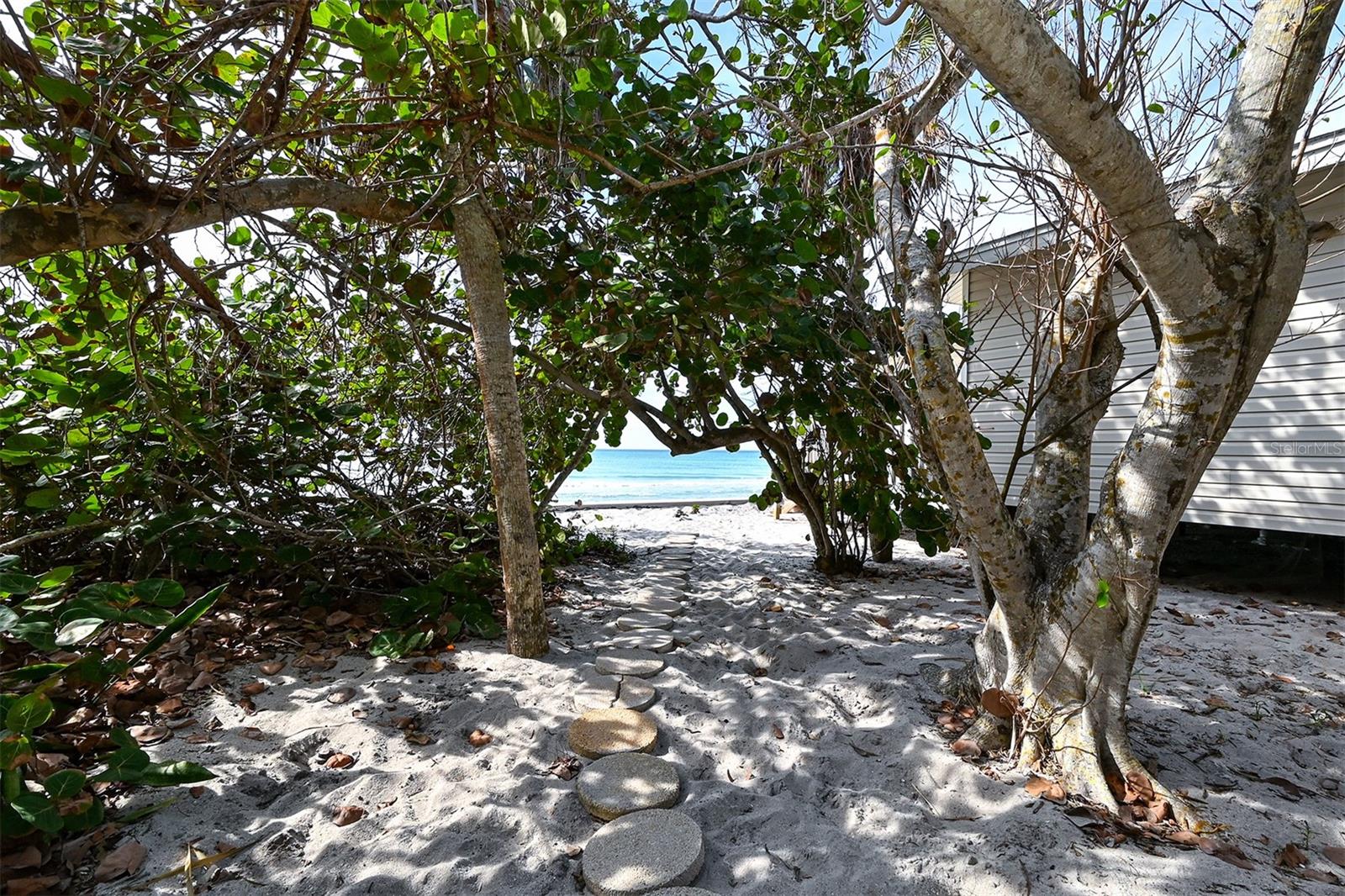 MANASOTA KEY - Residential