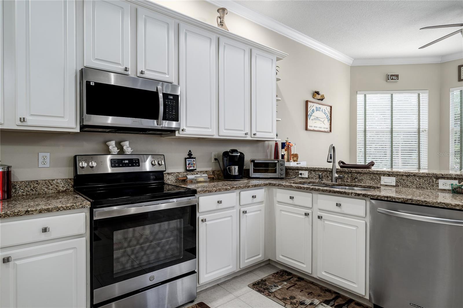 RIVER WOODS PH II - Residential