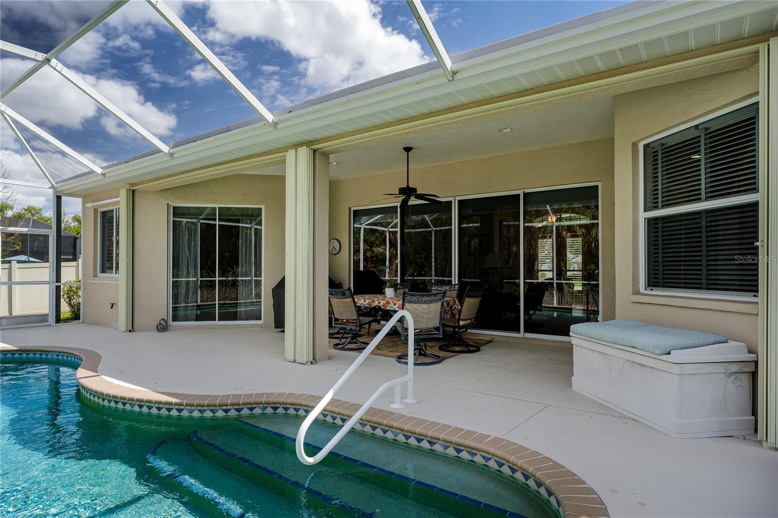 RIVER WOODS PH II - Residential