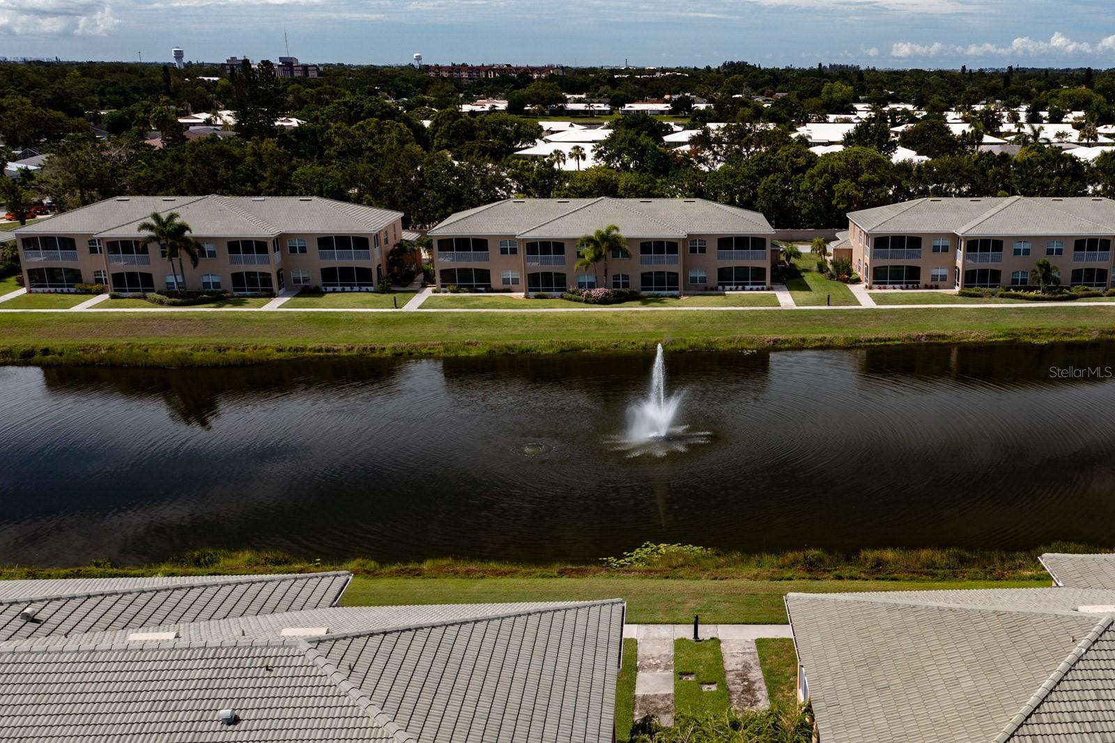 HIDDEN LAKE PH 1 - Residential Lease