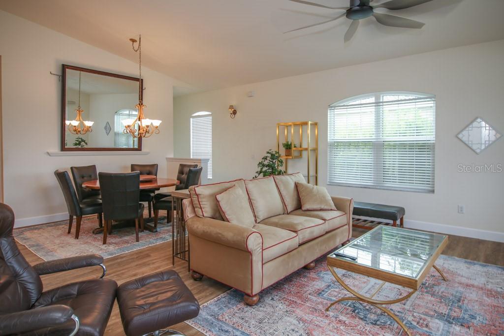 HIDDEN LAKE PH 1 - Residential Lease