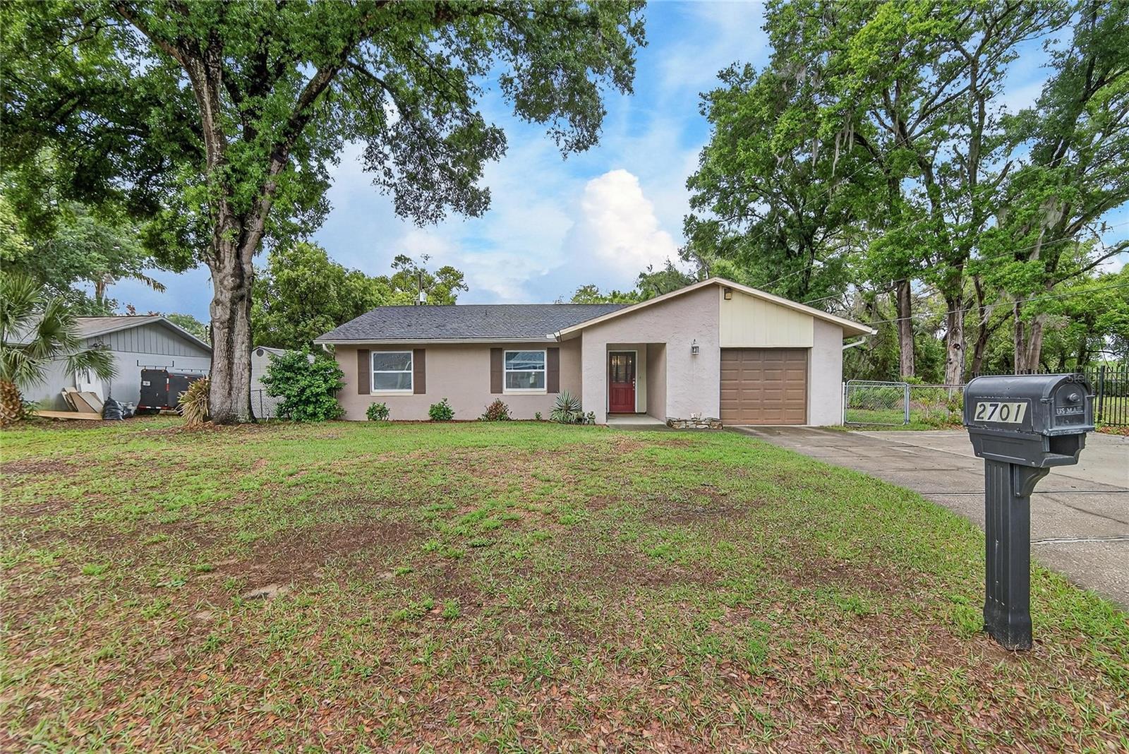 BRANDON VIEW ESTATES - Residential