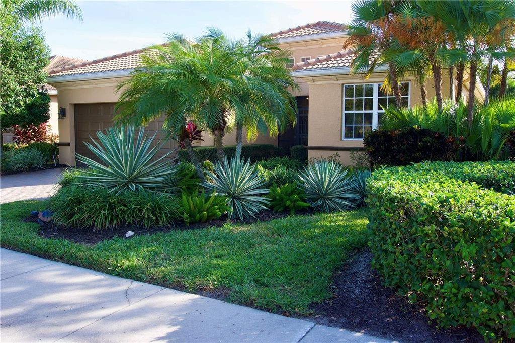 Photo of 9010 Heritage Sound Drive, Bradenton, FL 34212 (MLS # A4671425)