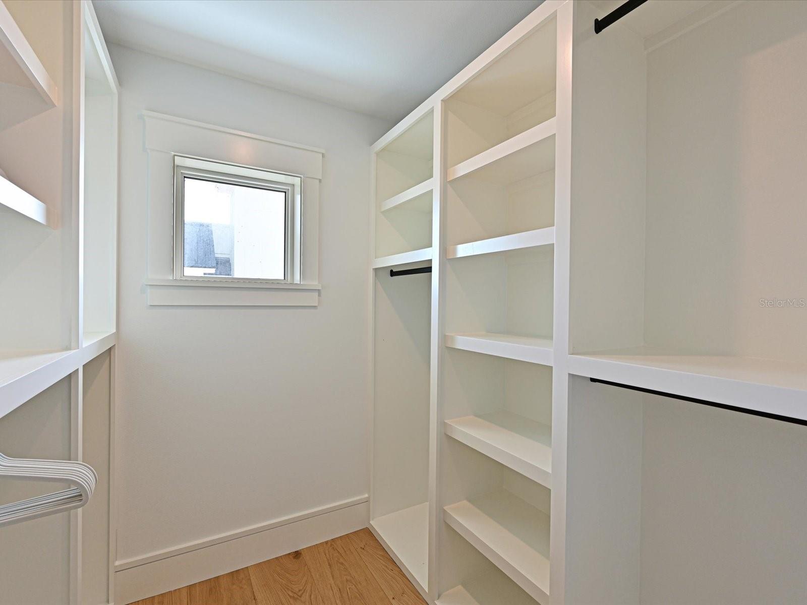 HOLMES BEACH 11TH UNIT - Residential