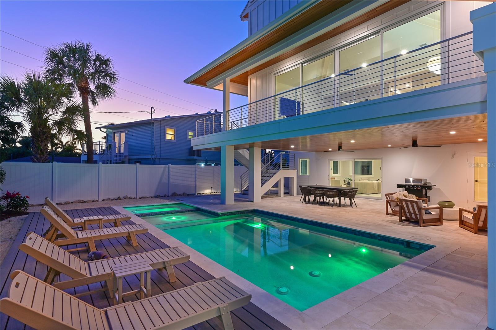 HOLMES BEACH 11TH UNIT - Residential