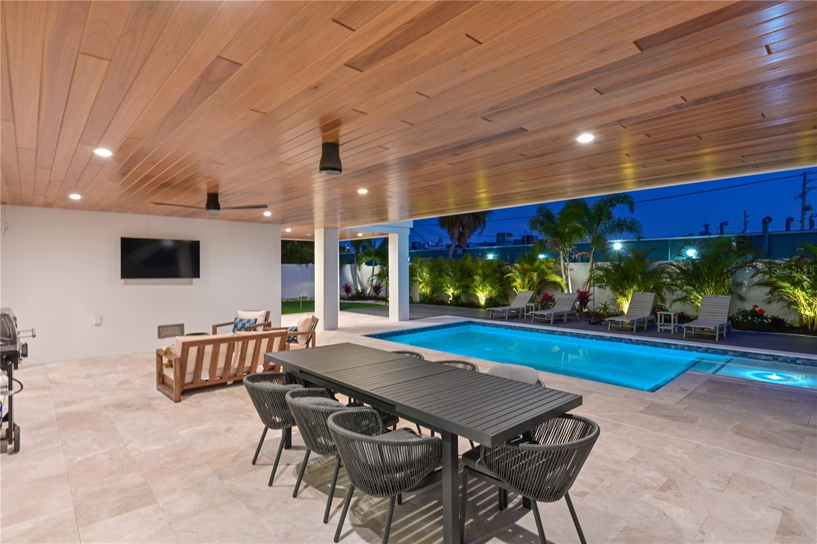 HOLMES BEACH 11TH UNIT - Residential